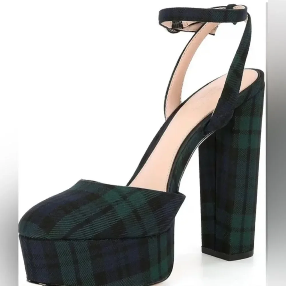 Antonio Melanix Born on Fifth Liv Tartan Plaid Closed Toe Platform Dress Pumps